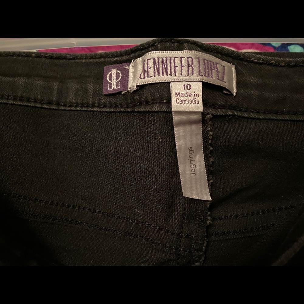 Jennifer Lopez black jeggings size 10